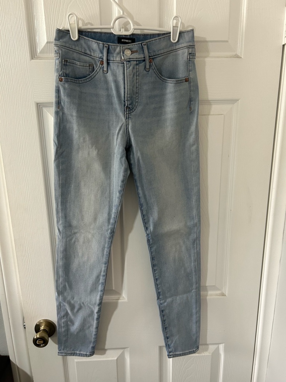 Express Women's Light Wash Mid-Rise Skinny Jeans